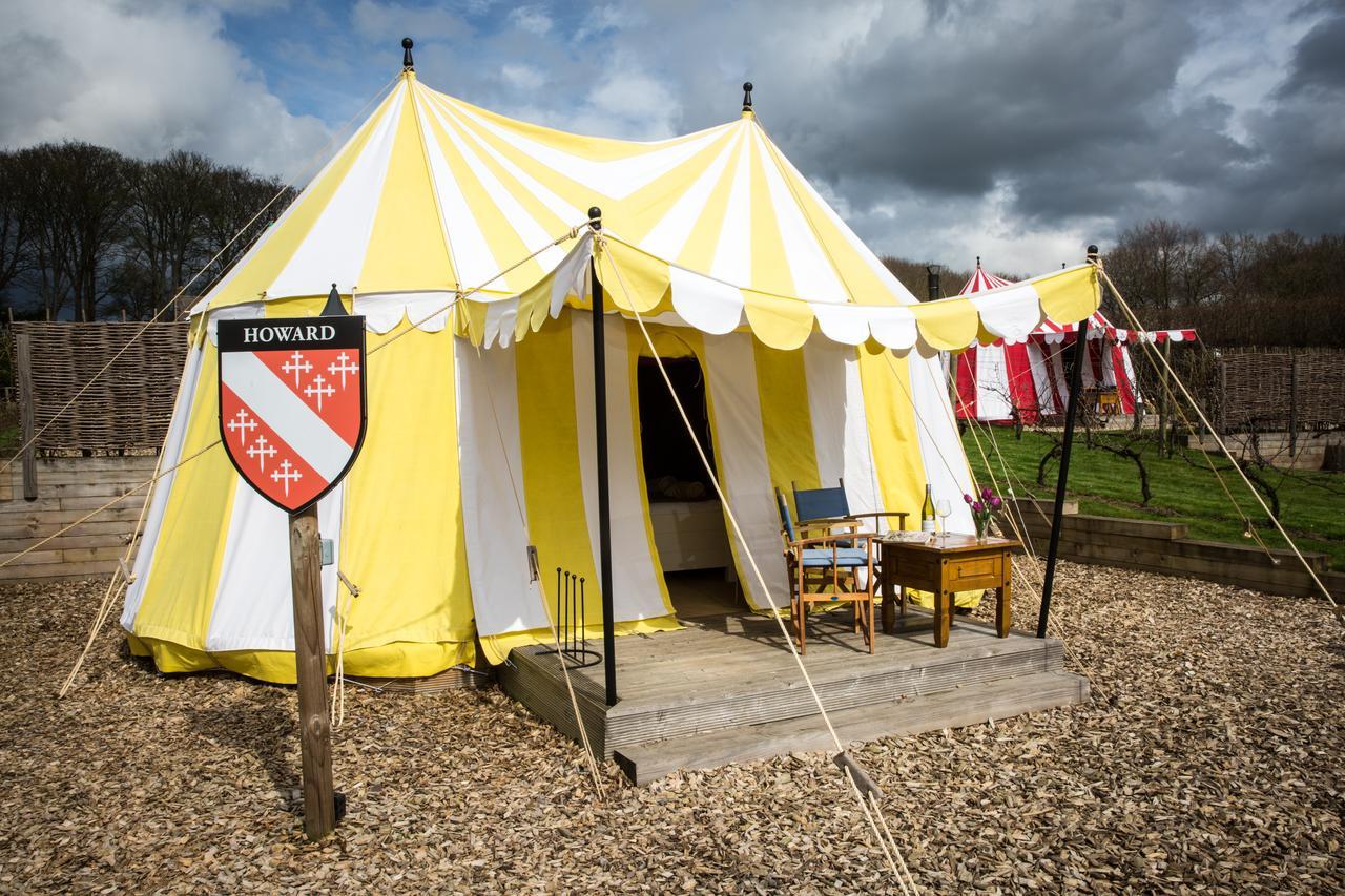 Leeds Castle Knights Glamping Hotel ภายนอก รูปภาพ